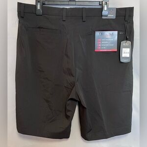 Greg Norman Shorts Mens‎ Sz 38 Dark Gray Shark Logo Performance Golf